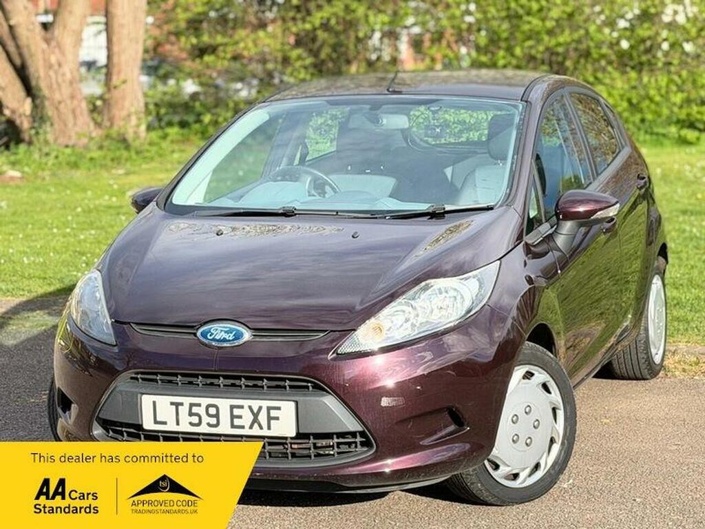 Ford Fiesta 1.25 Style Hatchback 133 Gkm Red #3
