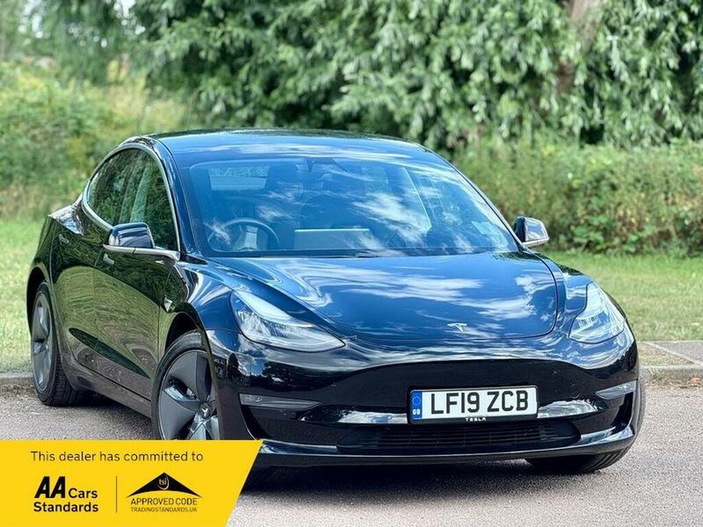 Tesla Model 3 Dual Motor Long Range Saloon 4 Black