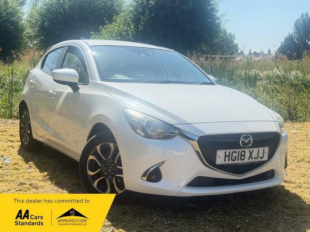 Mazda 2 1.5 Skyactiv-g Sport Nav Hatchback Aut HG18XJJ White #4