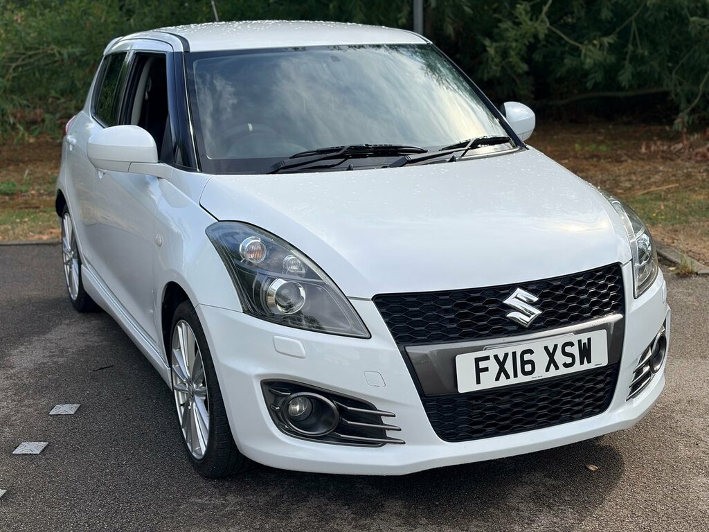 Suzuki Swift Hatchback White #12