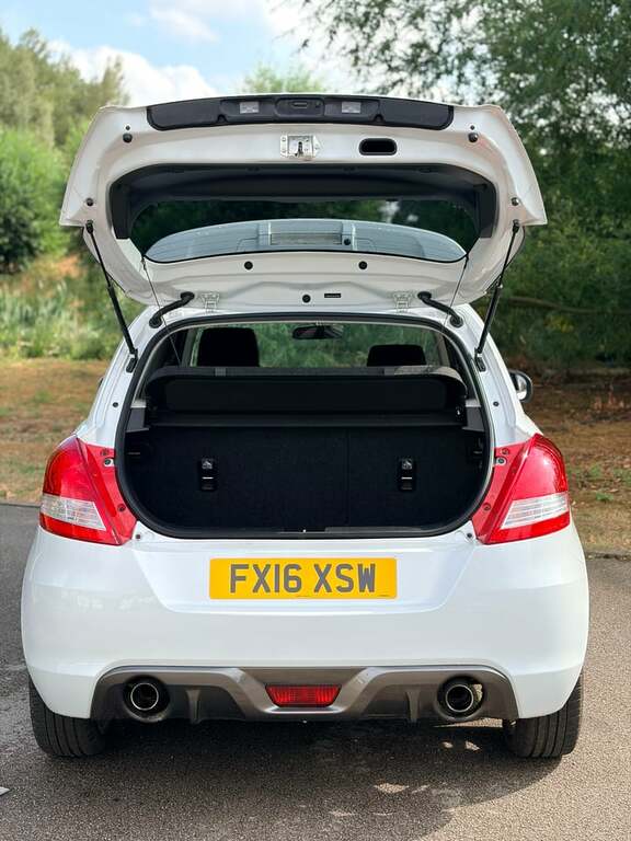 Suzuki Swift Hatchback White #25