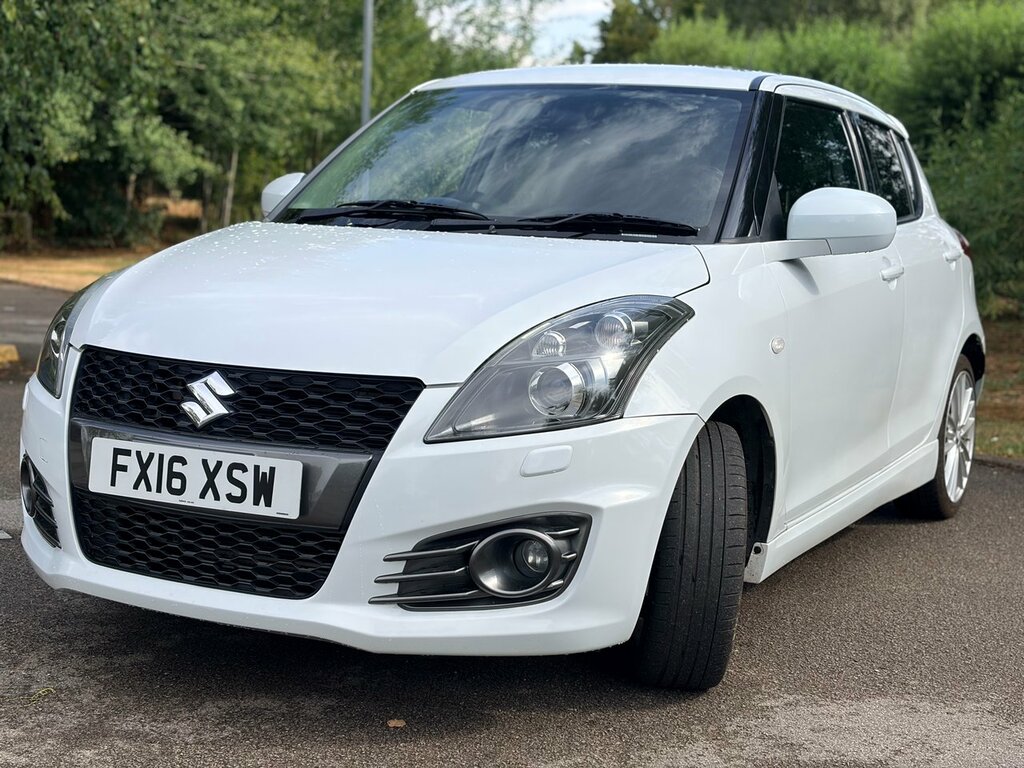 Suzuki Swift Hatchback White #9