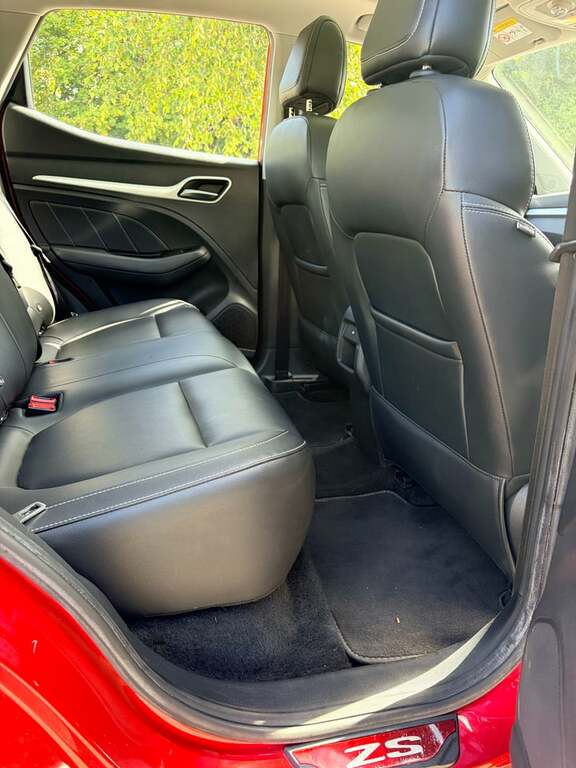 MG ZS 1.5 Vti-tech Exclusive Red #29