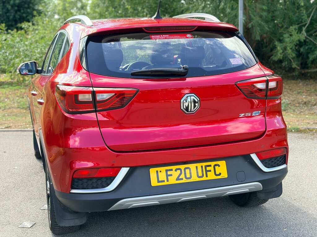 MG ZS 1.5 Vti-tech Exclusive Red #19