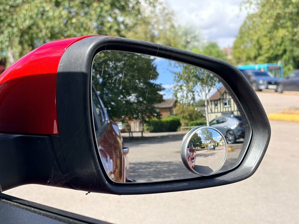 MG ZS 1.5 Vti-tech Exclusive Red #51