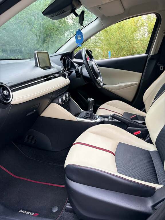 Mazda 2 Hatchback Silver #30