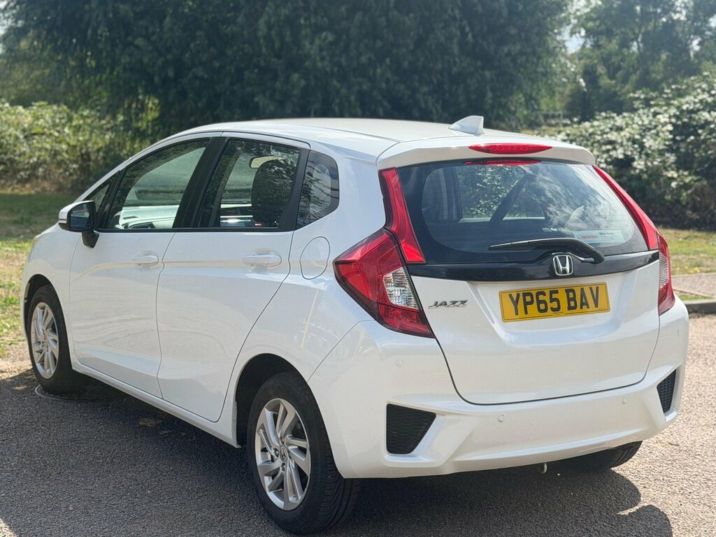 Honda Jazz Hatchback White #18