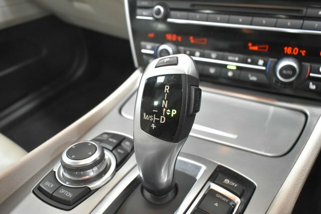 BMW 5 Series Gran Turismo Hatchback Black #27