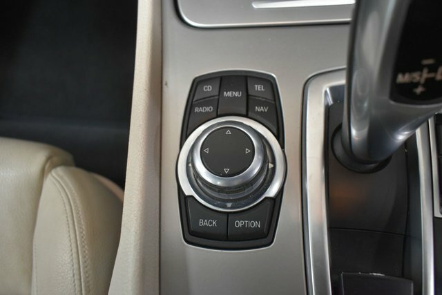 BMW 5 Series Gran Turismo Hatchback Black #28