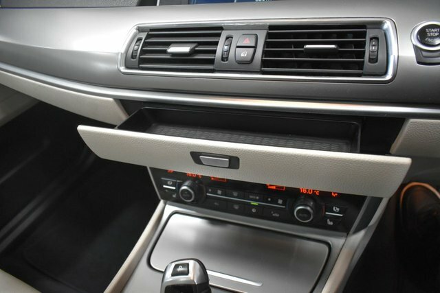 BMW 5 Series Gran Turismo Hatchback Black #33