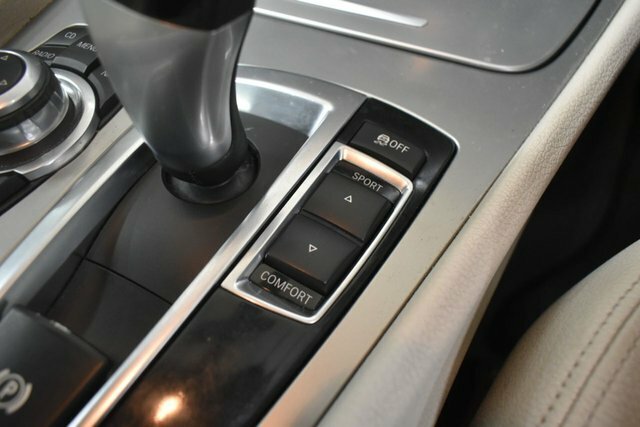 BMW 5 Series Gran Turismo Hatchback Black #32