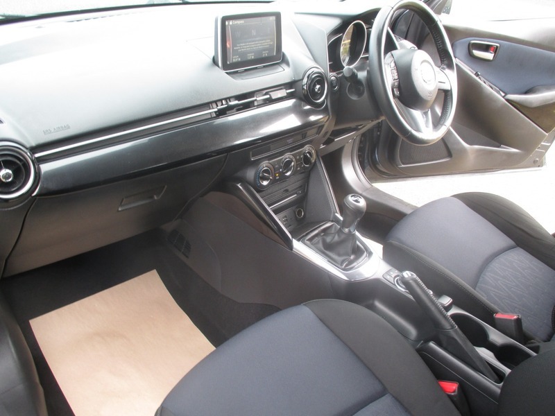 Mazda 2 2 Se-l Nav Silver #30