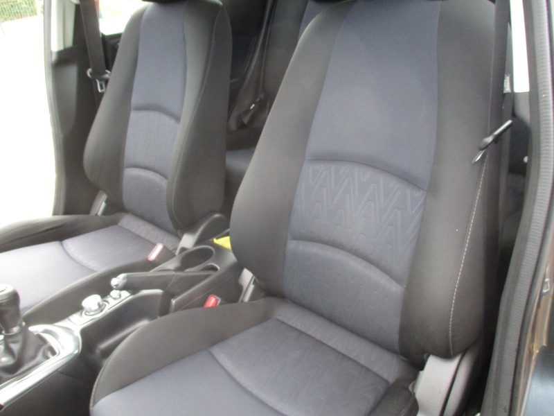 Mazda 2 2 Se-l Nav Silver #32