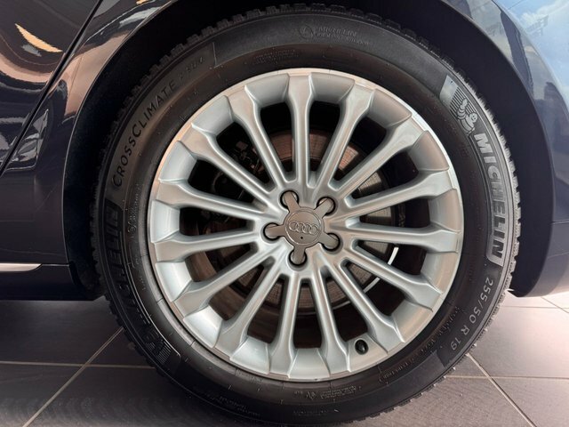Audi A8 Saloon Black #80