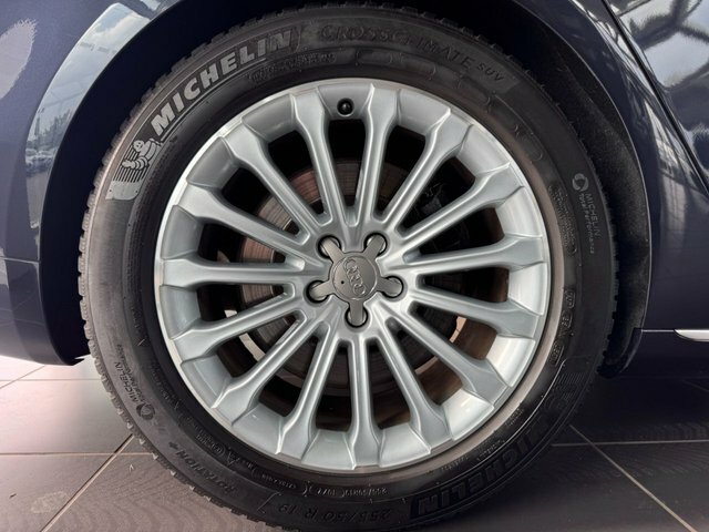 Audi A8 Saloon Black #77