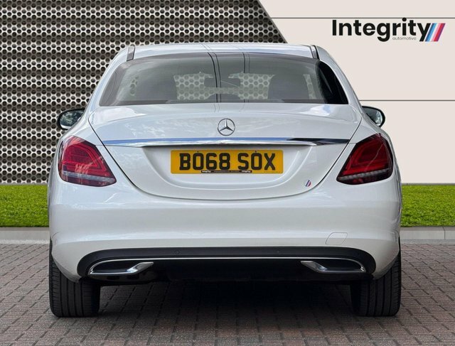 Mercedes-Benz C Class 2018 2.0 C220d Sport Saloon G-tronic E White #4