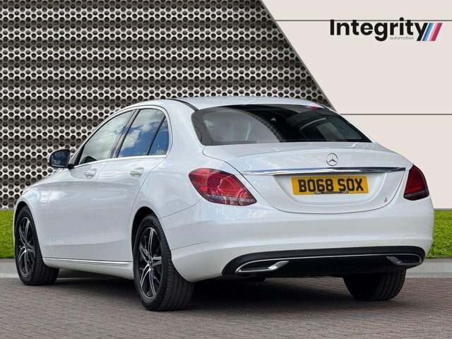 Mercedes-Benz C Class 2018 2.0 C220d Sport Saloon G-tronic E White #5