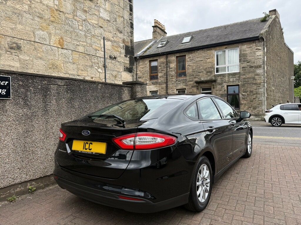 Ford Mondeo Hatchback 1.6 Tdci Econetic Style 2015 Black #2