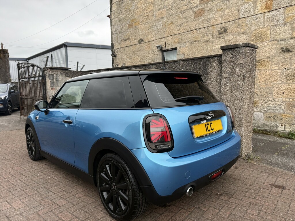 Mini Hatch Hatchback 1.5 Cooper D 3-Door Hatch 2017 MRZ6707 Blue #4