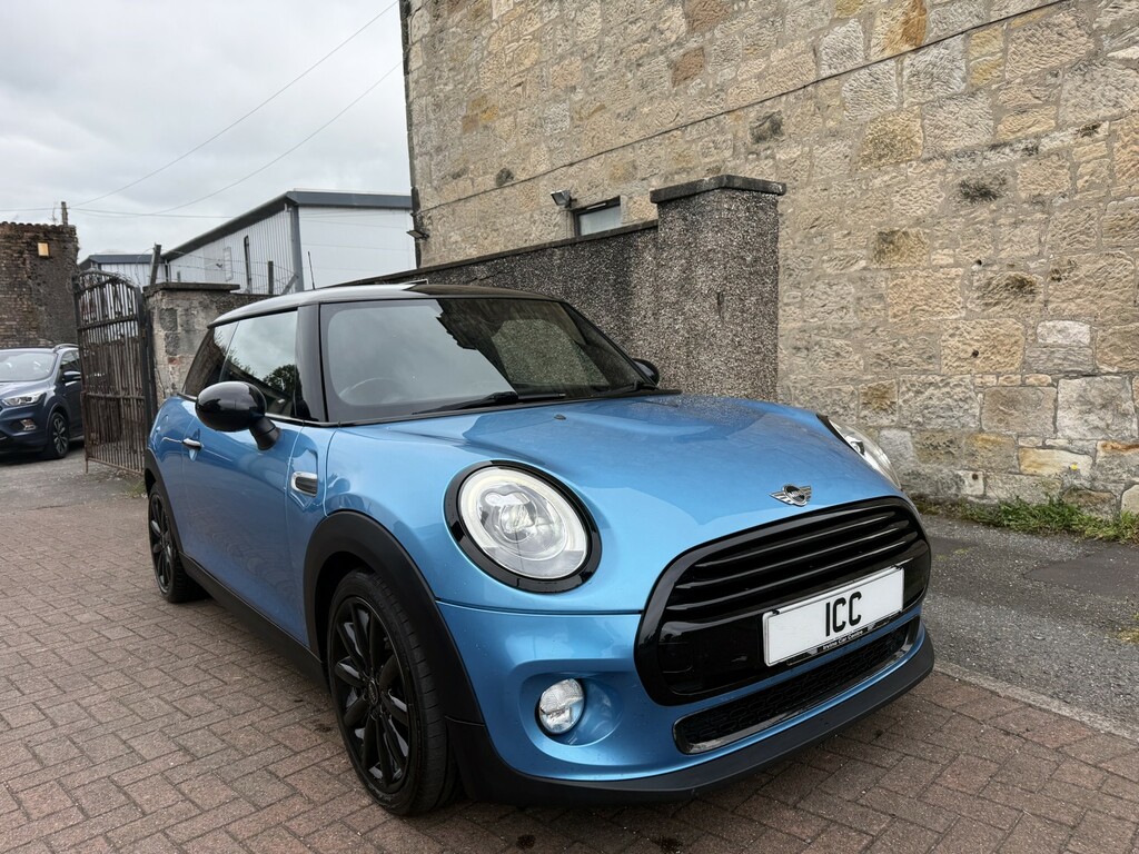 Mini Hatch Hatchback 1.5 Cooper D 3-Door Hatch 2017 MRZ6707 Blue