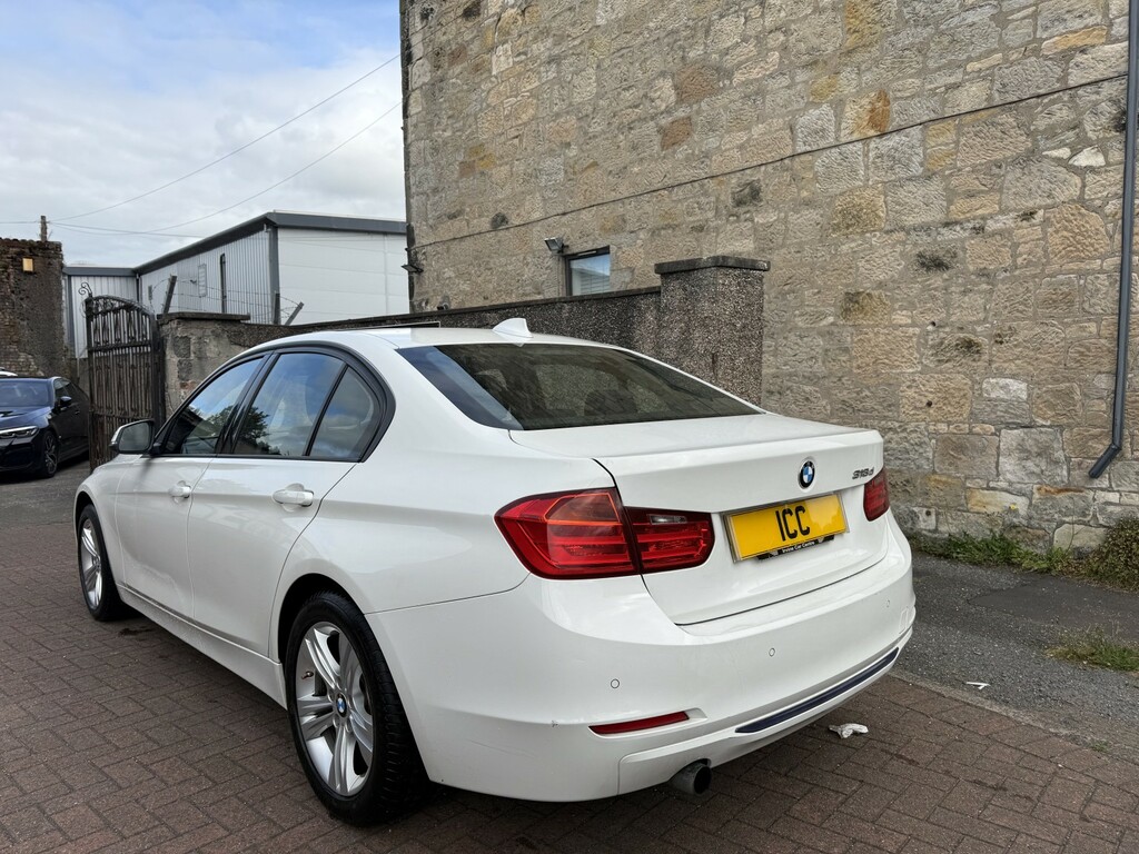 BMW 3 Series Saloon 2.0 318D Sport Saloon 2014 White #4