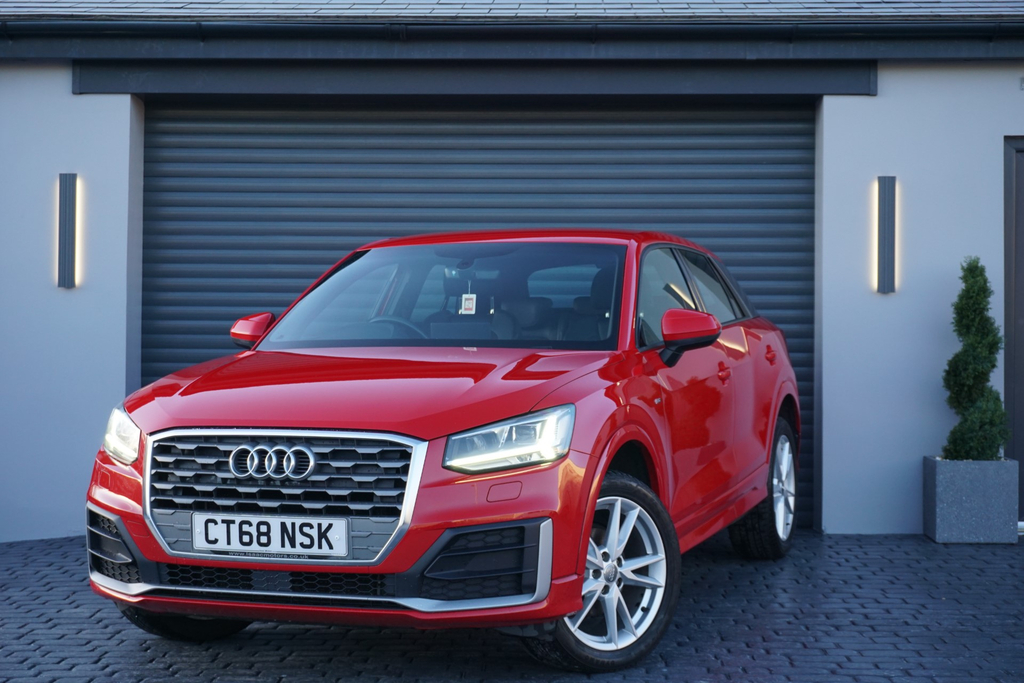 Audi Q2 Tdi S Line CT68NSK  #4