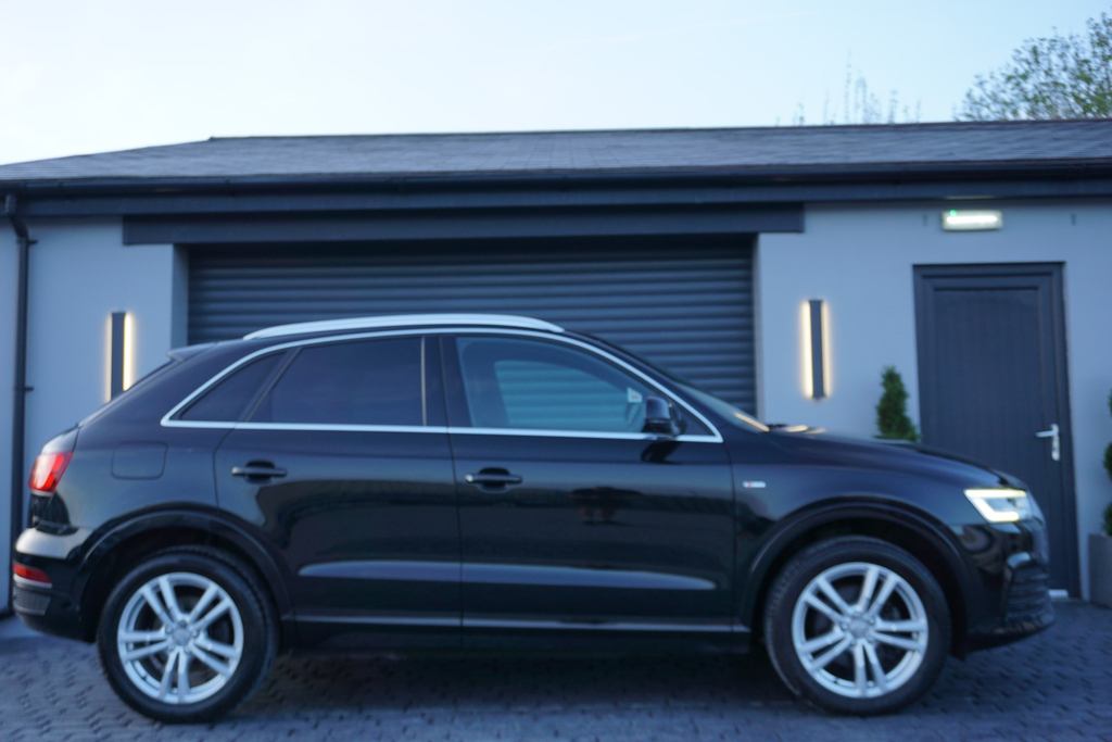 Audi Q3 Tdi S Line FE15NUM  #6