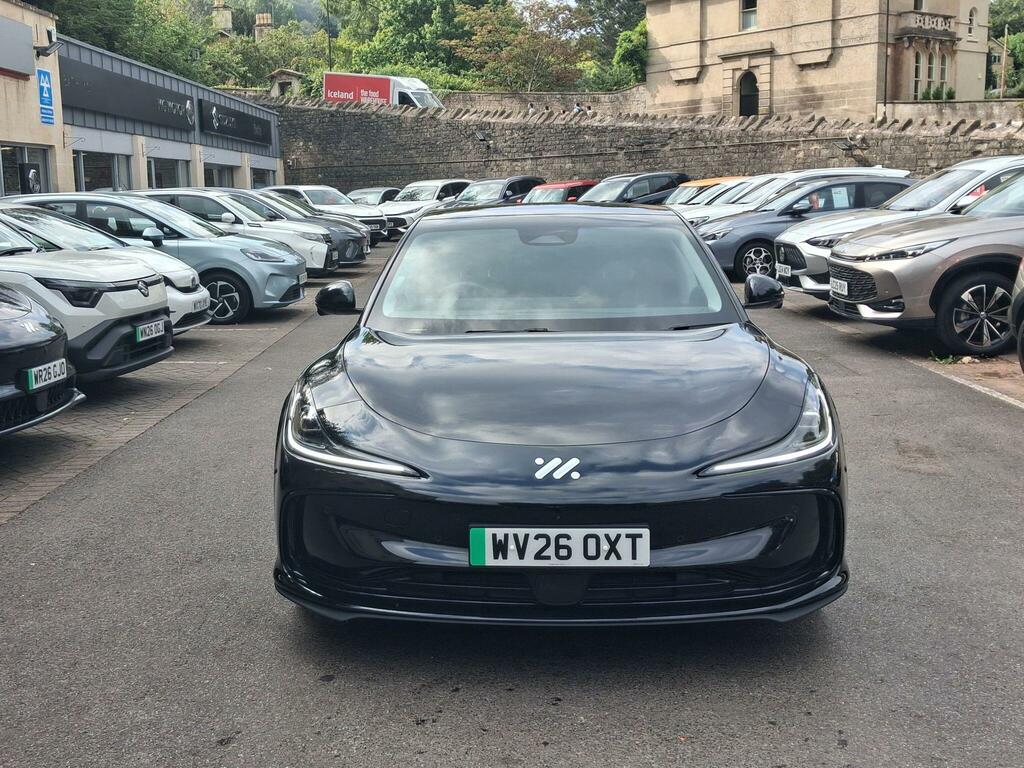MG IM5 100Kwh Performance Saloon 4Wd Black #2