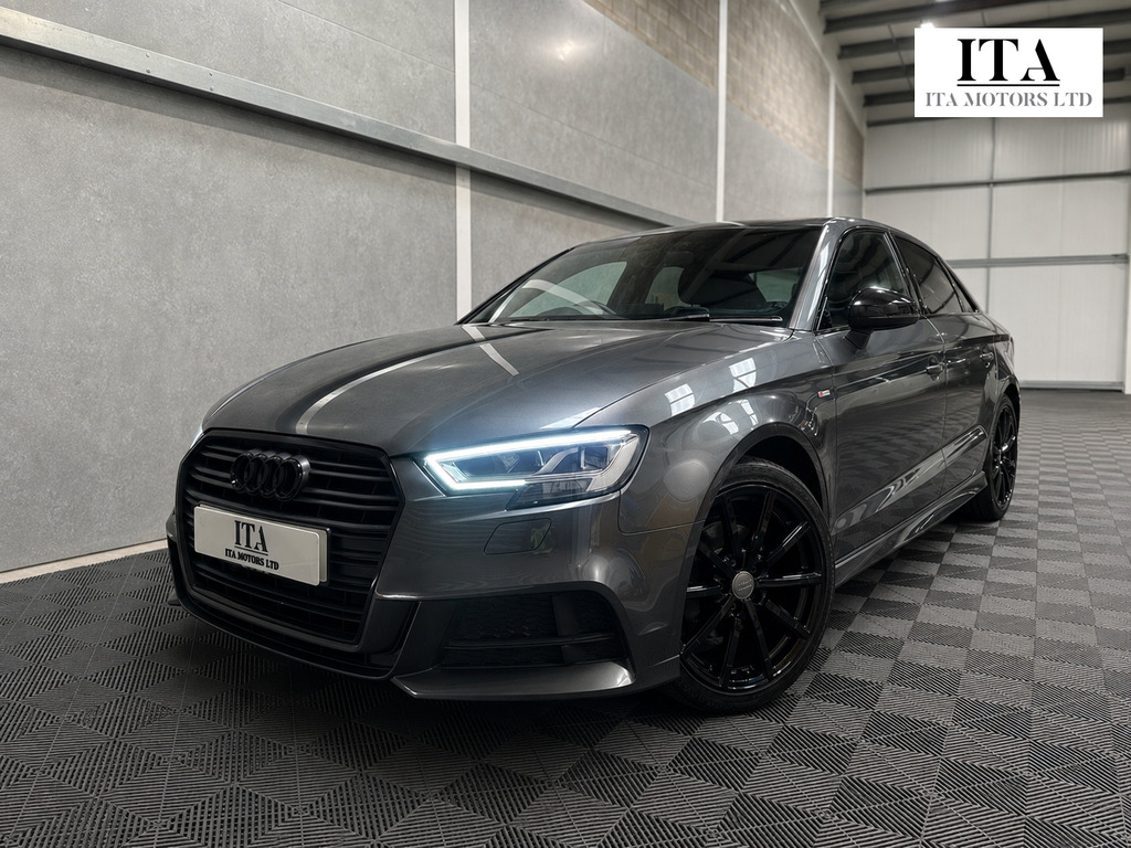 Audi A3 1.5 Tfsi Cod Black Edition Saloon Manua AF67XNZ Grey #4