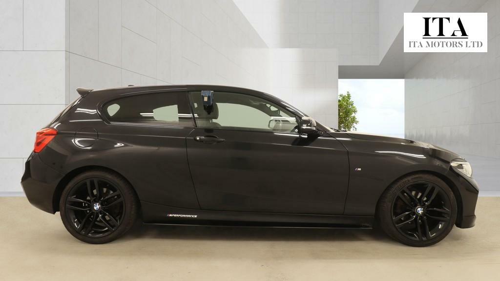 BMW 1 Series M Sport Black #5