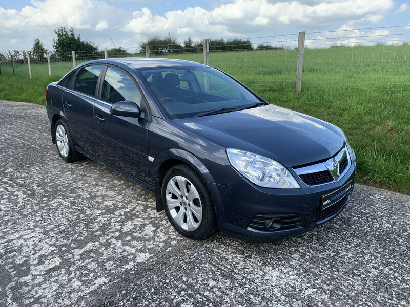 Vauxhall Vectra Blue #8