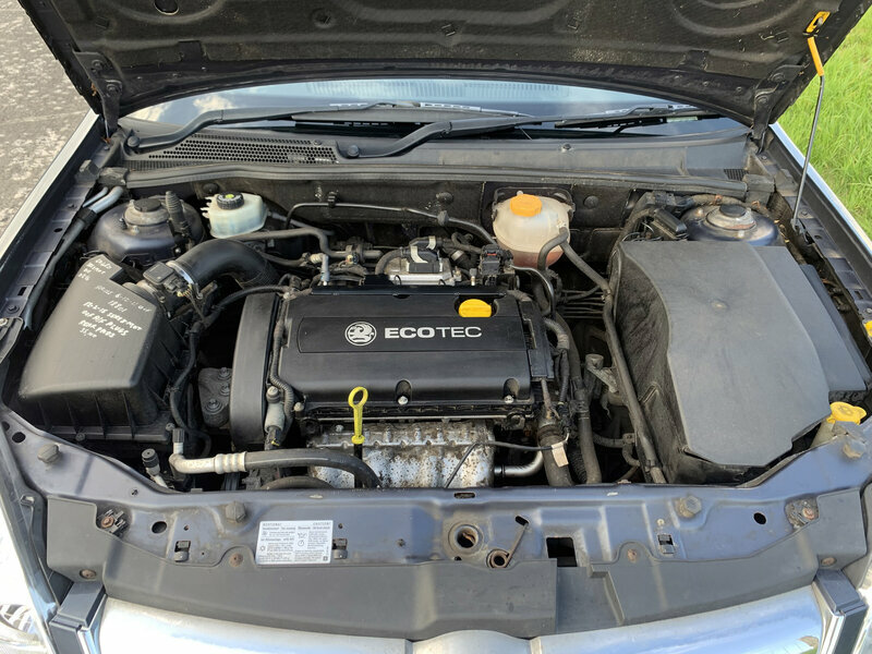 Vauxhall Vectra Blue #38