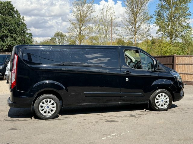 Ford Transit Custom 2.0 300 Ecoblue Limited Panel Van Manua BX19WUB Black #4
