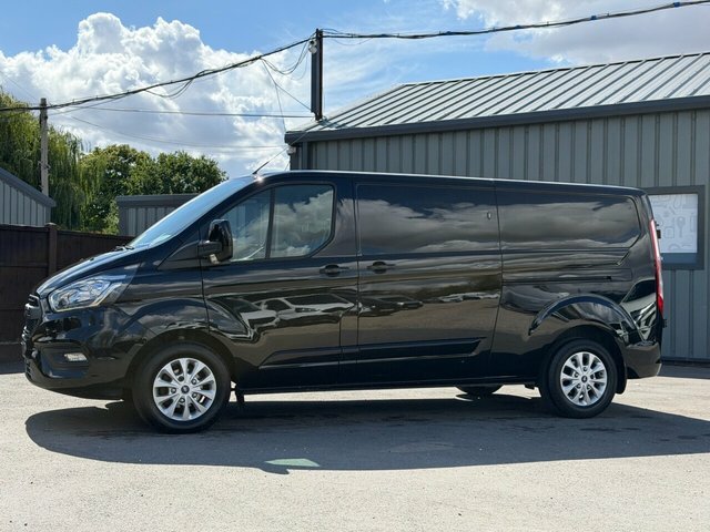 Ford Transit Custom 2.0 300 Ecoblue Limited Panel Van Manua BX19WUB Black