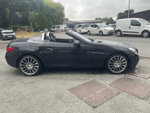 Mercedes-Benz SLC 2.1 Slc250d Amg Line Convertible G-tron HJ16VMF Black #4