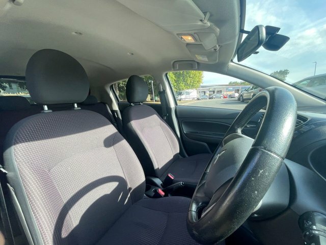 Mitsubishi Mirage Hatchback White #11