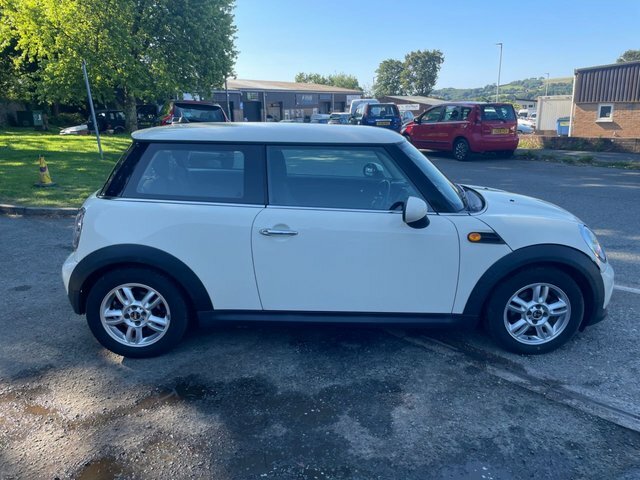 Mini Hatch 1.6 One Hatchback Euro 5 98 Ps LV61LPX White #4