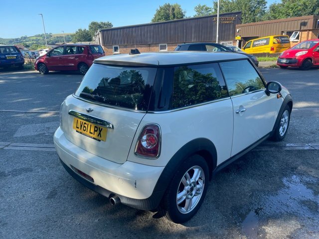 Mini Hatch 1.6 One Hatchback Euro 5 98 Ps LV61LPX White #5