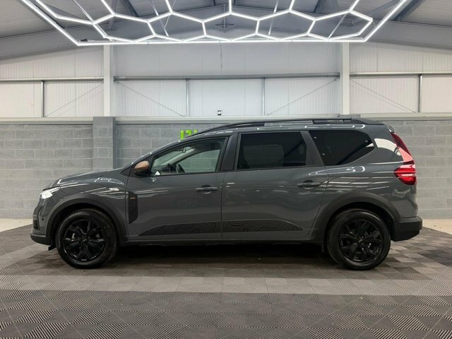 Dacia Jogger 2024 1.6 Hybrid Extreme Mpv Hybrid TXZ6947 Grey #3