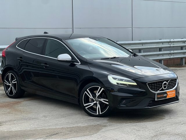 Volvo V40 2019 2.0 D3 R-design Edition Hatchback Black
