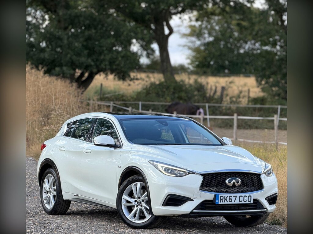 Infiniti Q30 2.2D Se Dct Euro 6 Ss White