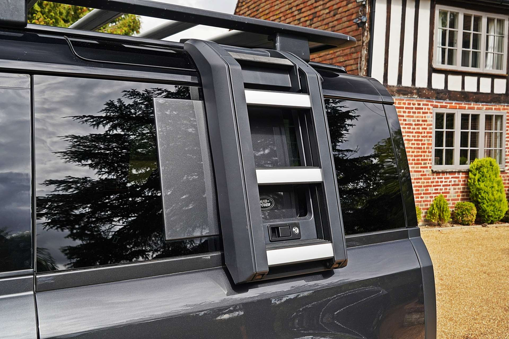 Land Rover Defender X Mhev 4Wd #3