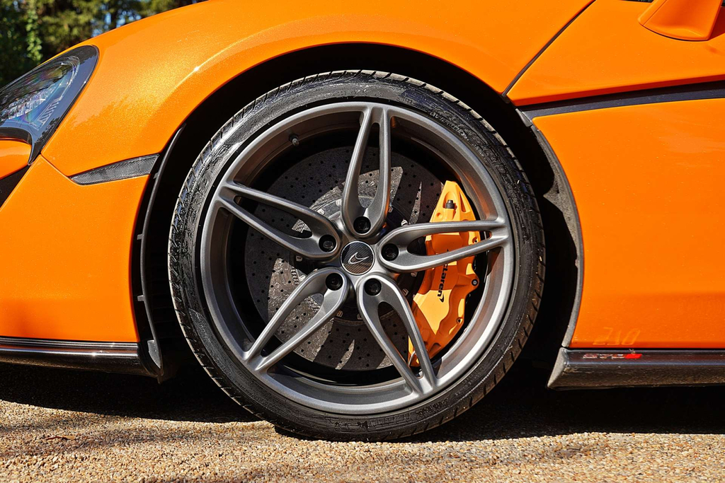 McLaren 570S 3.8T V8 Coupe Ssg Euro 6 Ss F2MAB #2