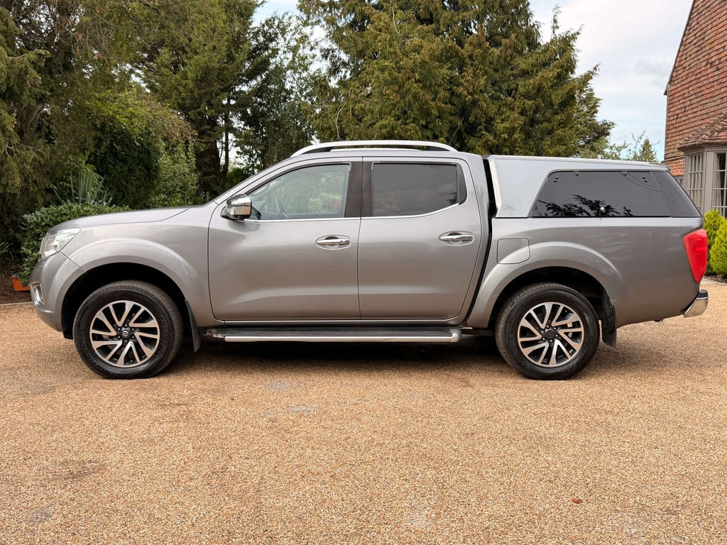 Nissan Navara Tekna Dci 4Wd  #2