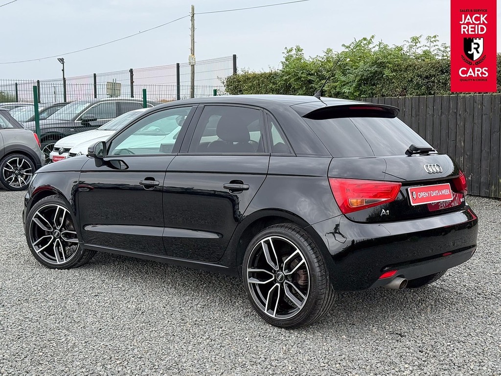 Audi A1 Sportback Tfsi Sport HF67YHM Black #2