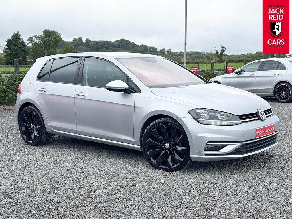 Volkswagen Golf Hatchback AJ19YVH Silver #5