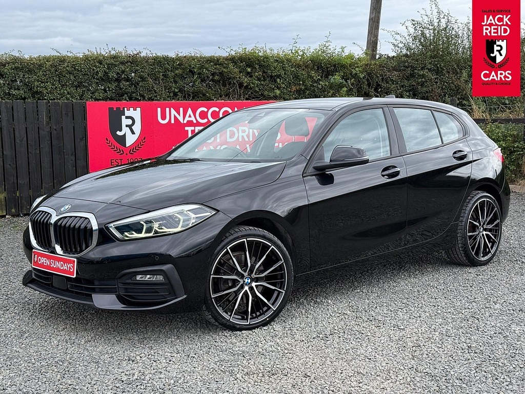 BMW 1 Series Hatchback Blue