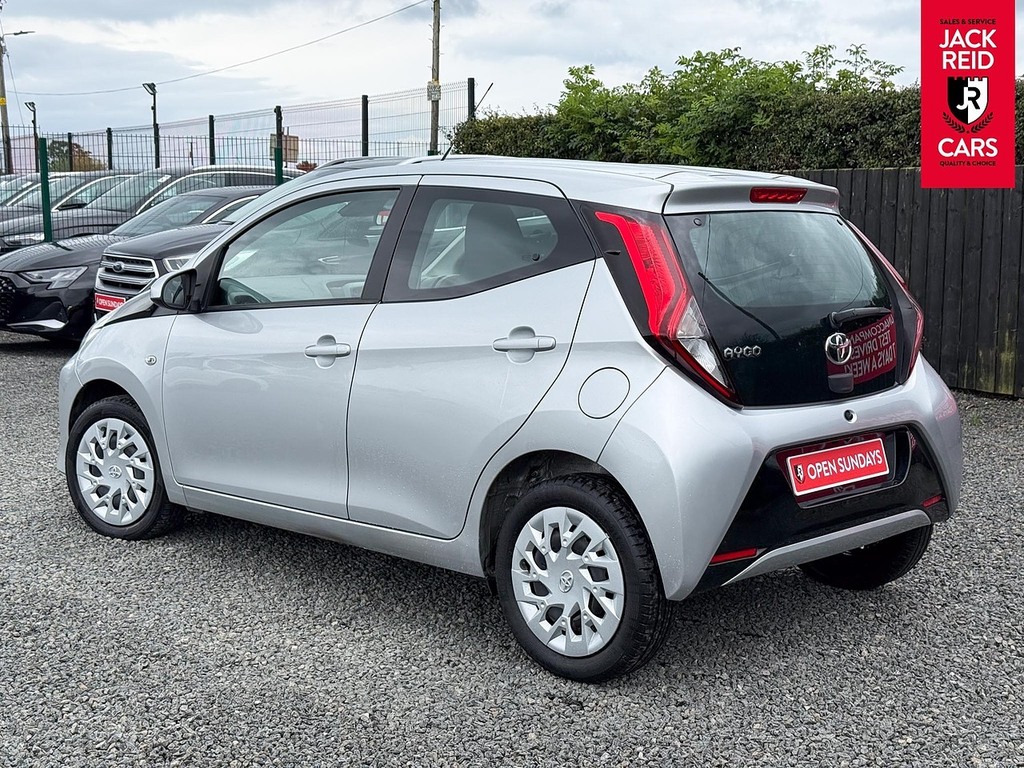 Toyota Aygo Hatchback Silver