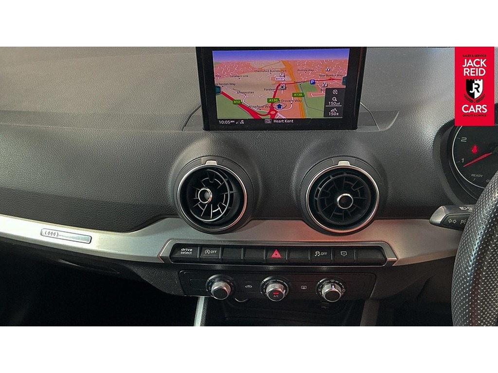 Audi Q2 Suv LM20KCE White #3