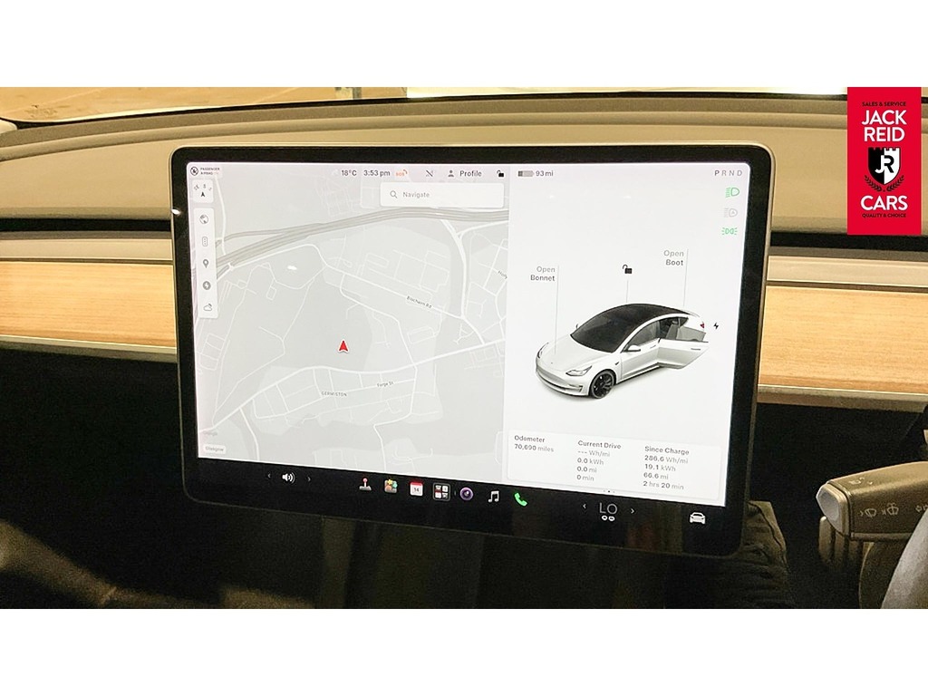 Tesla Model 3 Saloon SC21DHZ White #3
